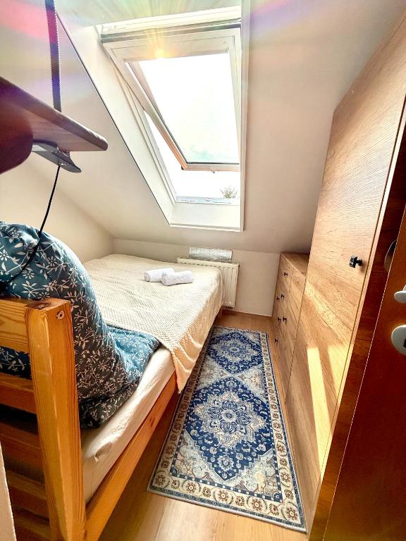Sunset Gardony Apartman