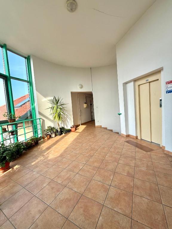 Sunset Gardony Apartman